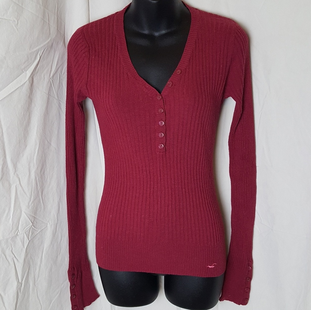 Hollister | red V - neck sweater